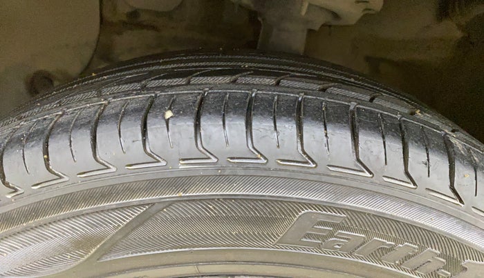 2015 Hyundai Grand i10 ASTA AT 1.2 KAPPA VTVT, Petrol, Automatic, 90,849 km, Left Front Tyre Tread