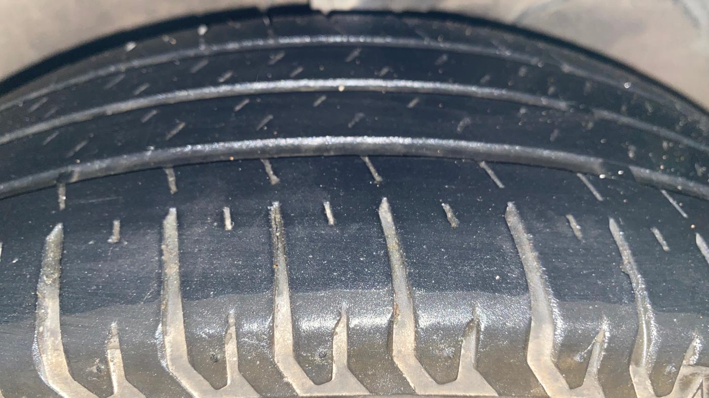 2024 Toyota RUMION  V MT , Petrol, Manual, 41,410 km, Right Front Tyre Tread