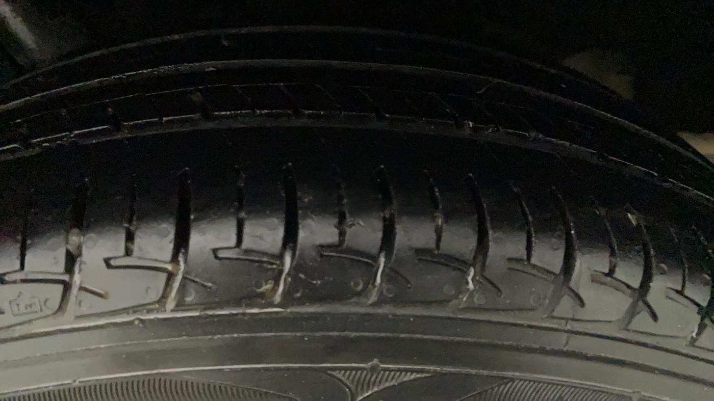 2016 Maruti Baleno DELTA PETROL 1.2, Petrol, Manual, 51,139 km, Left Rear Tyre Tread