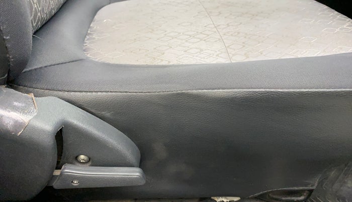 2016 Maruti Alto 800 VXI O, Petrol, Manual, 43,720 km, Driver Side Adjustment Panel