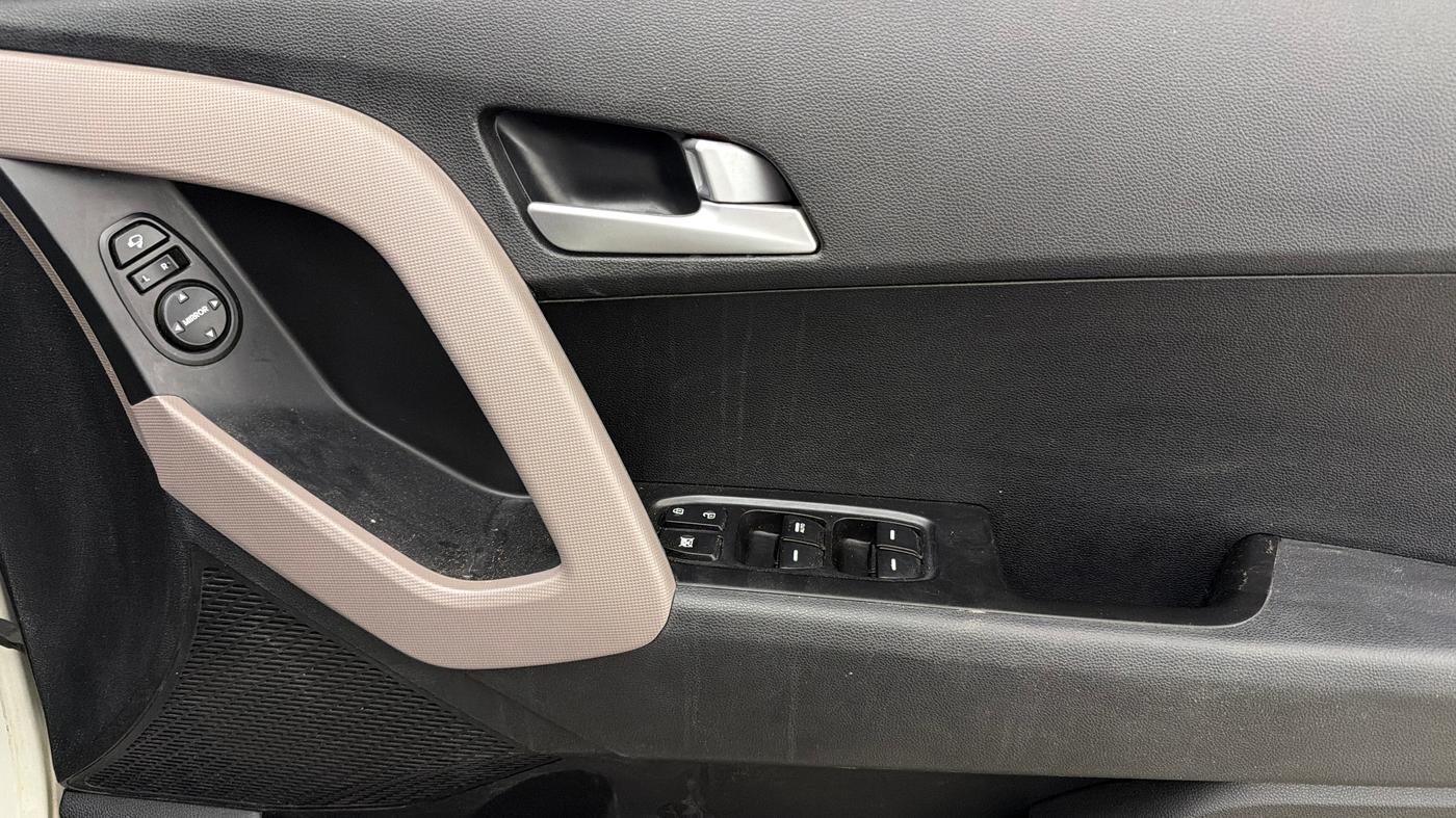 2019 Hyundai Creta SX 1.6 PETROL, Petrol, Manual, 69,168 km, Driver Side Door Panels Control