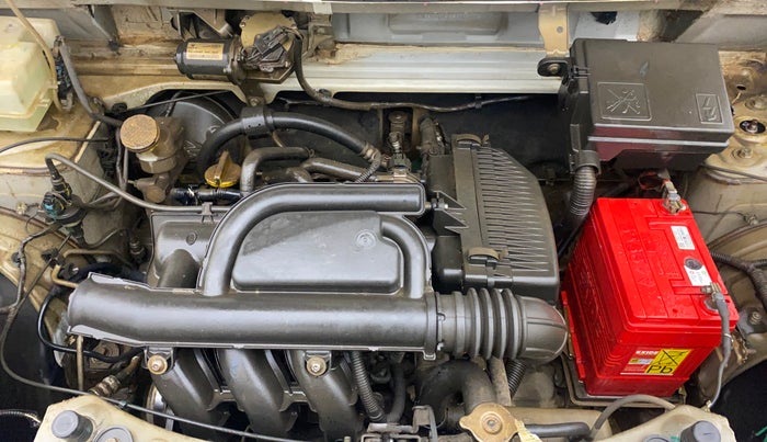 2015 Renault Kwid RXT 0.8, Petrol, Manual, 98,477 km, Engine View