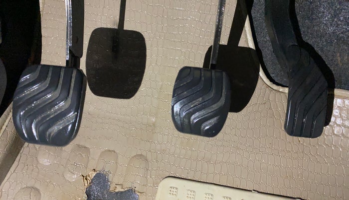 2015 Renault Kwid RXT 0.8, Petrol, Manual, 98,477 km, Pedals