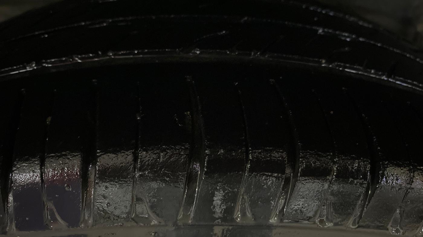2014 Toyota Etios VX, Petrol, Manual, 1,42,143 km, Right Rear Tyre Tread