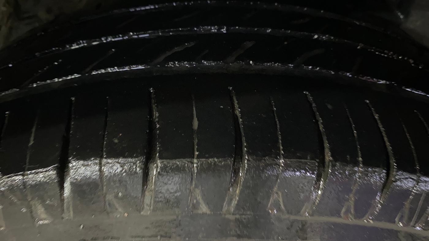 2014 Toyota Etios VX, Petrol, Manual, 1,42,143 km, Left Rear Tyre Tread