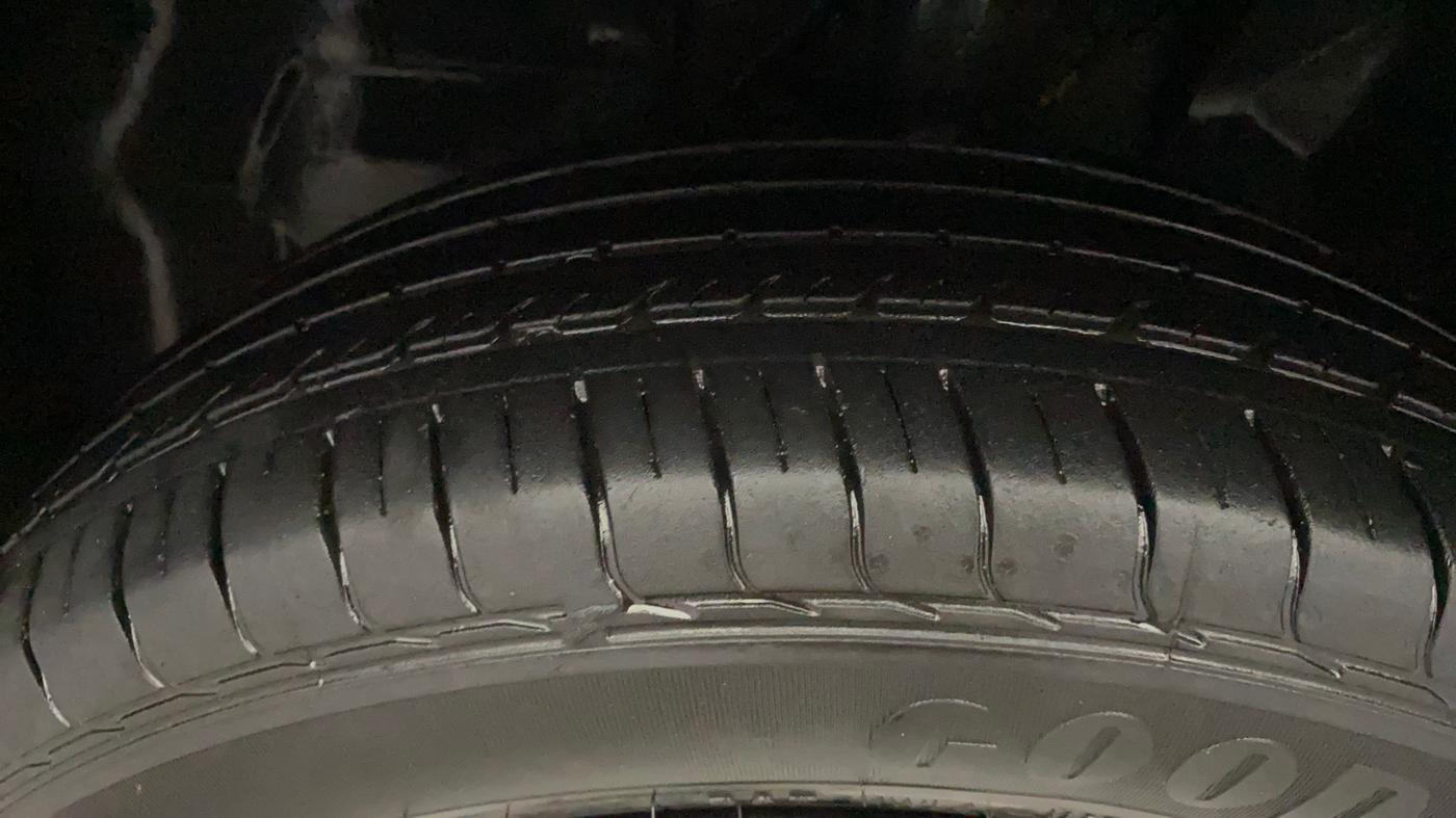 2023 Tata PUNCH CREATIVE  MT, Petrol, Manual, 15,658 km, Left Front Tyre Tread