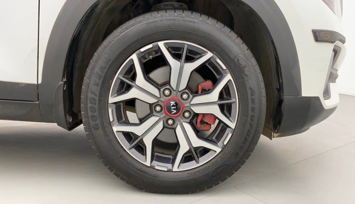 2019 KIA SELTOS GTX PLUS AT 1.5 DIESEL, Diesel, Automatic, 47,490 km, Right Front Wheel