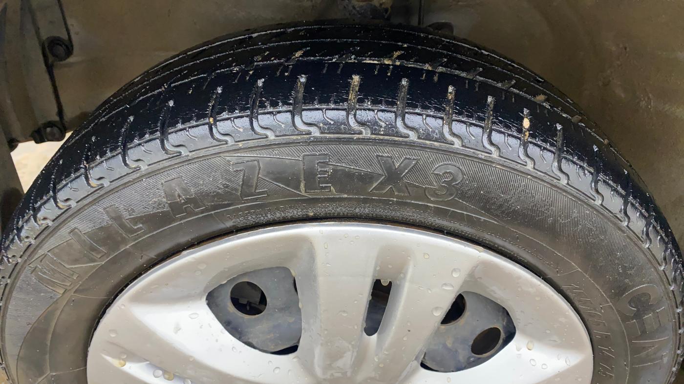 2018 Maruti Wagon R 1.0 VXI, Petrol, Manual, 78,362 km, Left Front Tyre Tread