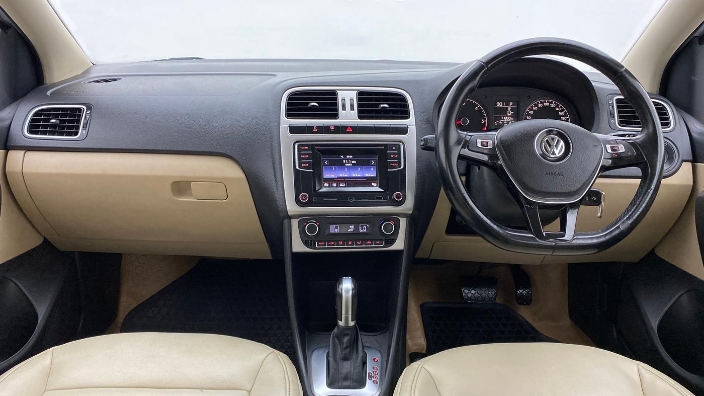2016 Volkswagen Ameo HIGHLINE 1.5L AT (D), Diesel, Automatic, 71,838 km, Dashboard