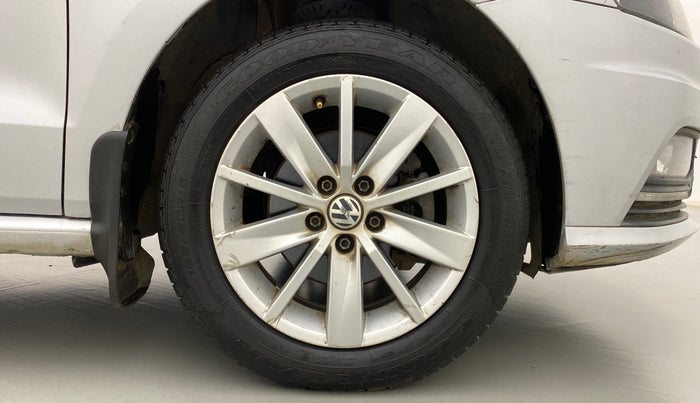 2016 Volkswagen Ameo HIGHLINE 1.5L AT (D), Diesel, Automatic, 71,838 km, Right Front Wheel