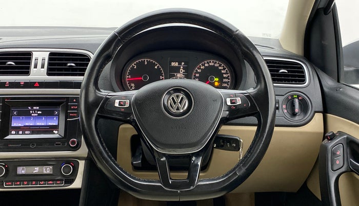 2016 Volkswagen Ameo HIGHLINE 1.5L AT (D), Diesel, Automatic, 71,838 km, Steering Wheel Close Up