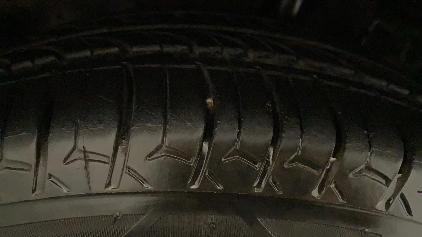 2017 Tata Tiago XZ DIESEL, Diesel, Manual, 45,204 km, Right Rear Tyre Tread