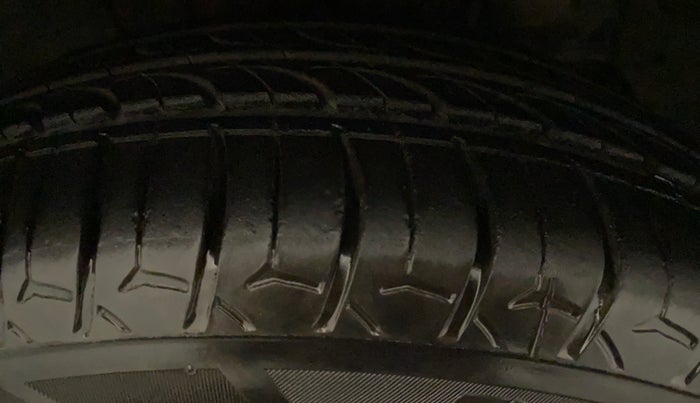 2017 Tata Tiago XZ DIESEL, Diesel, Manual, 45,204 km, Left Rear Tyre Tread