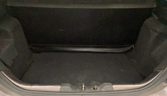 2017 Tata Tiago XZ DIESEL, Diesel, Manual, 45,204 km, Boot Inside
