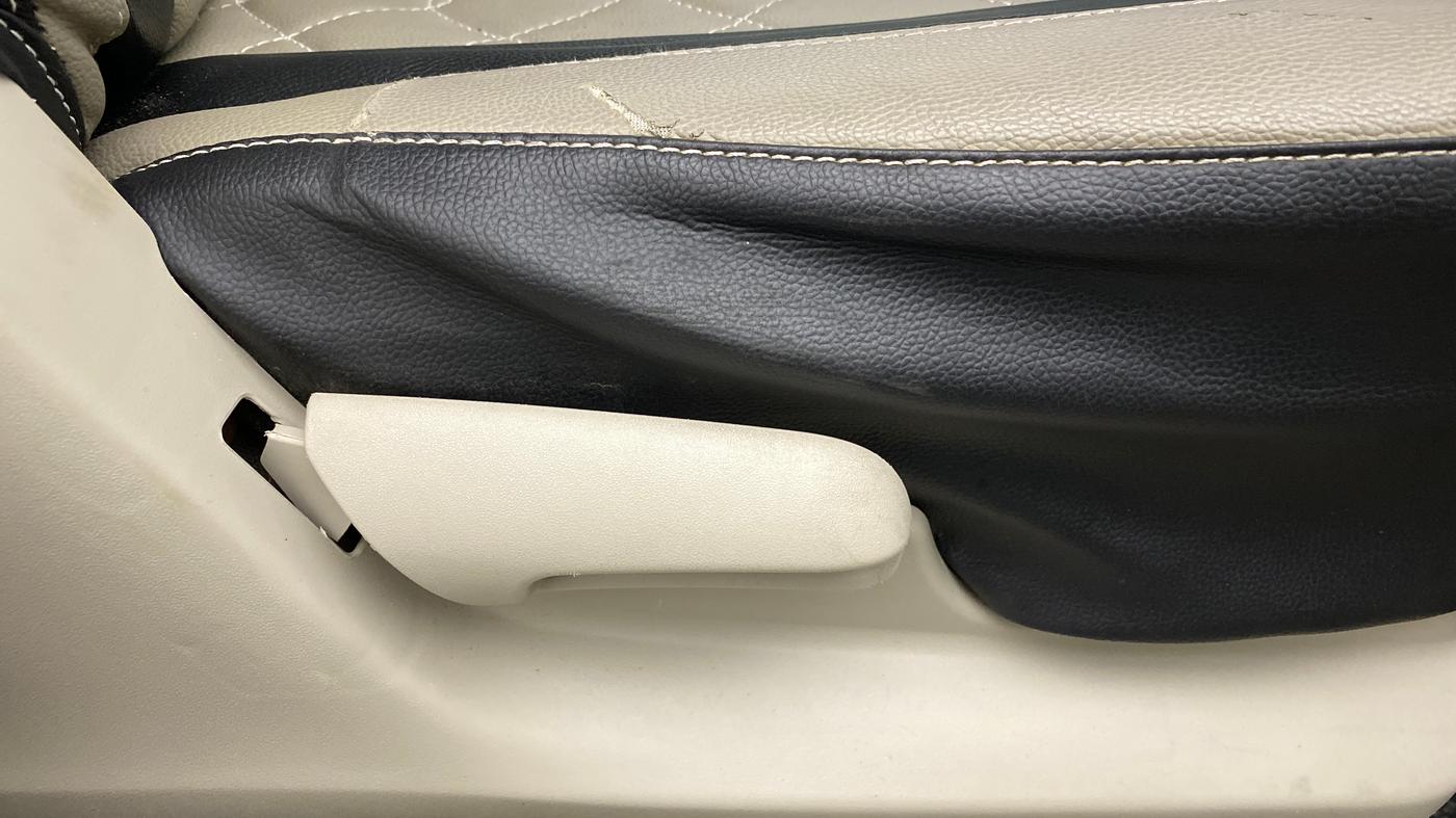 2020 Maruti Celerio ZXI, Petrol, Manual, 49,693 km, Driver Side Adjustment Panel