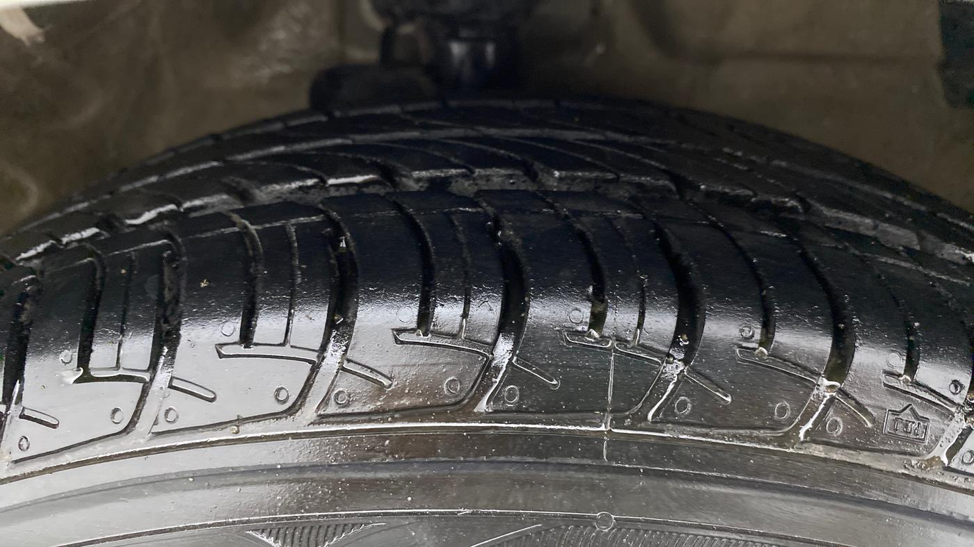 2020 Maruti Celerio ZXI, Petrol, Manual, 49,693 km, Right Front Tyre Tread