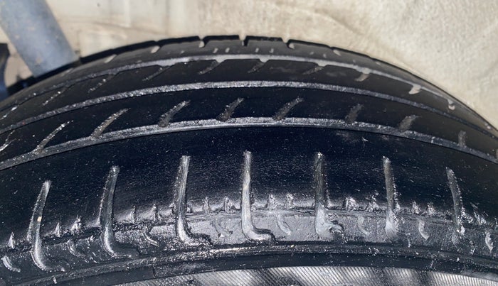 2018 Maruti Wagon R 1.0 VXI, Petrol, Manual, 85,514 km, Right Rear Tyre Tread