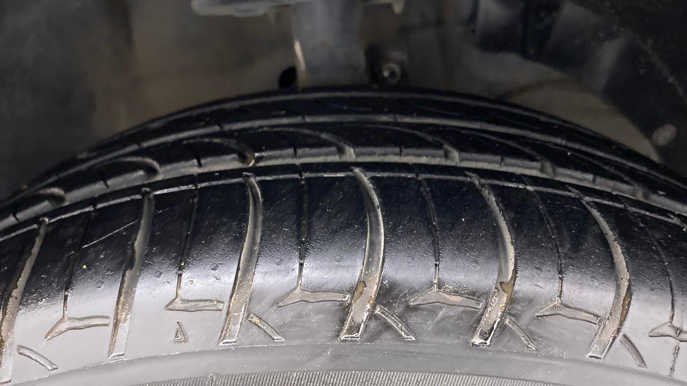2018 Maruti Baleno ALPHA CVT PETROL 1.2, Petrol, Automatic, 57,771 km, Right Front Tyre Tread