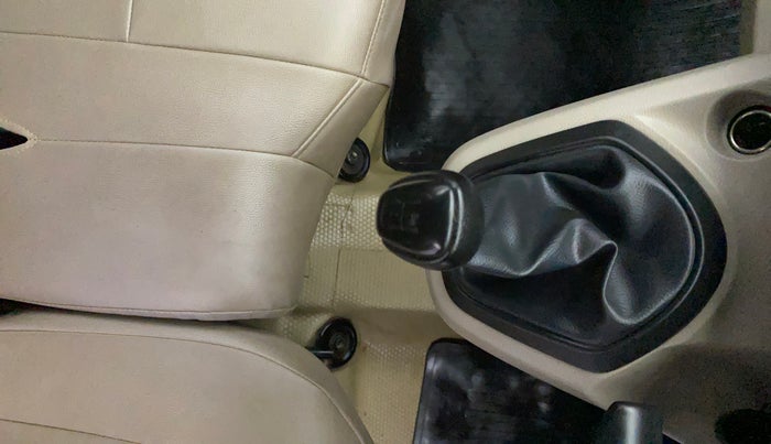 2016 Datsun Go T, Petrol, Manual, 41,128 km, Gear Lever