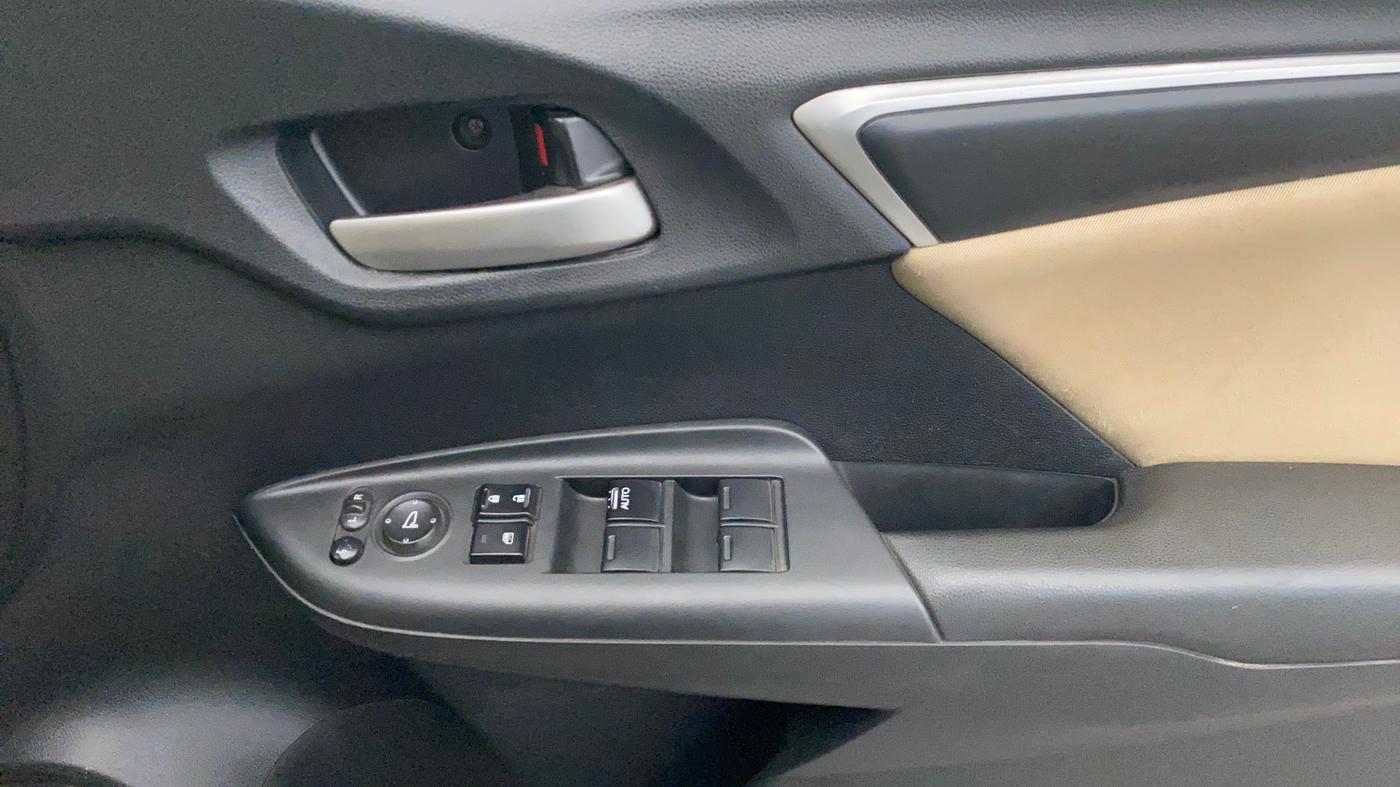 2019 Honda Jazz 1.2L I-VTEC VX CVT, Petrol, Automatic, 38,787 km, Driver Side Door Panels Control