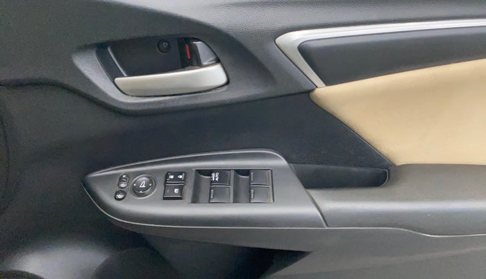 2019 Honda Jazz 1.2L I-VTEC VX CVT, Petrol, Automatic, 38,787 km, Driver Side Door Panels Control