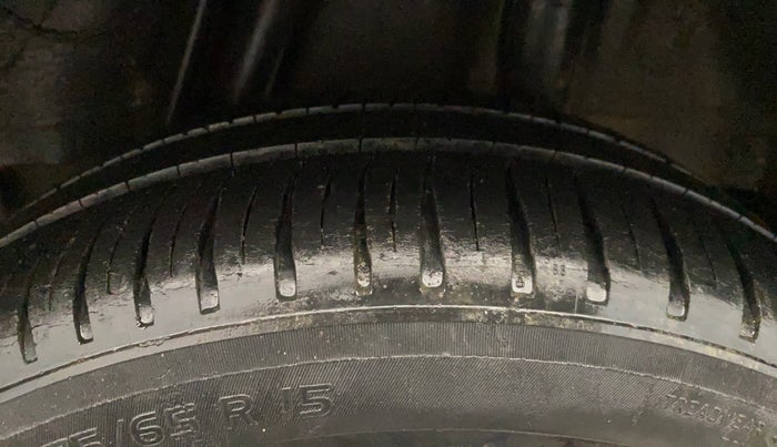 2019 Honda Jazz 1.2L I-VTEC VX CVT, Petrol, Automatic, 38,787 km, Left Rear Tyre Tread