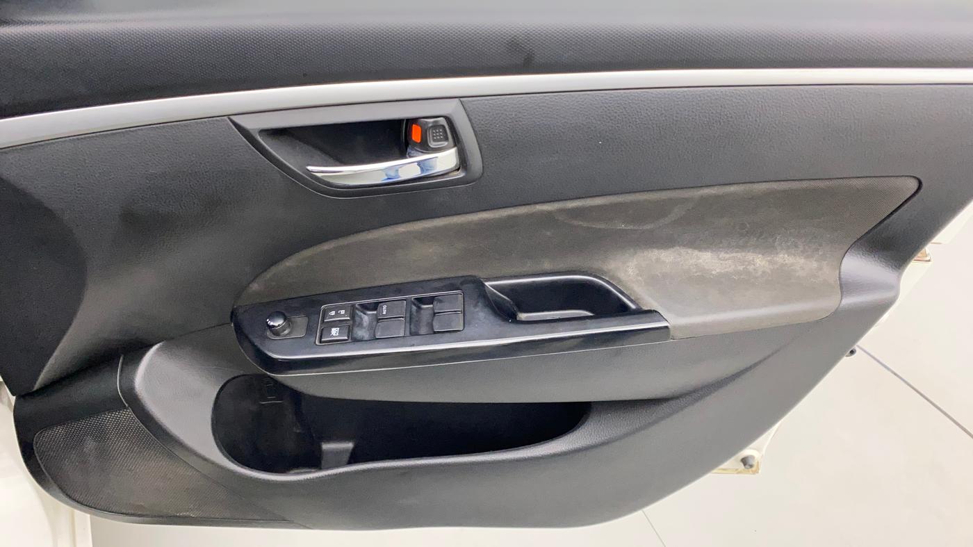 2012 Maruti Swift VDI, Diesel, Manual, 85,101 km, Driver Side Door Panels Control