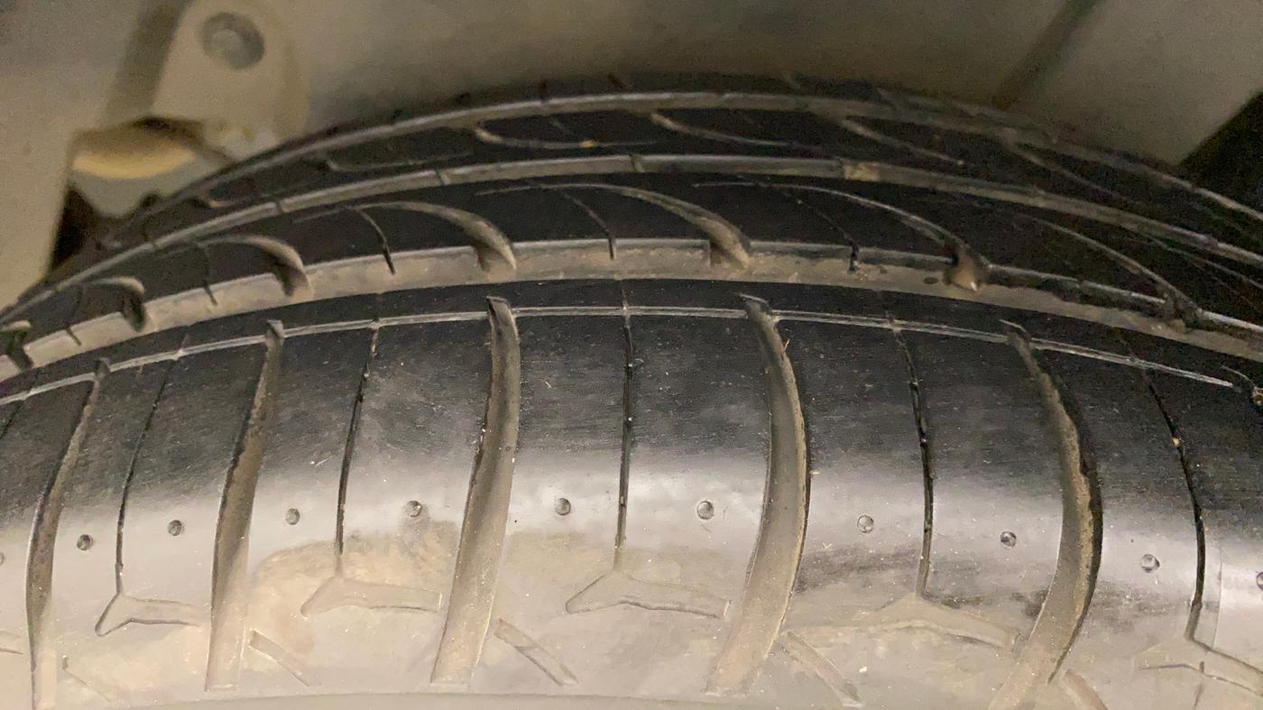2012 Maruti Swift VDI, Diesel, Manual, 85,101 km, Left Rear Tyre Tread