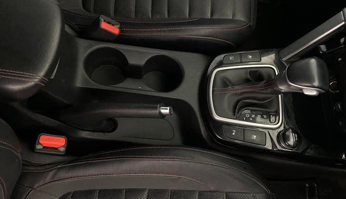 2021 KIA SELTOS GTX PLUS 1.5 DIESEL AT DUAL TONE, Diesel, Automatic, 82,267 km, Gear Lever