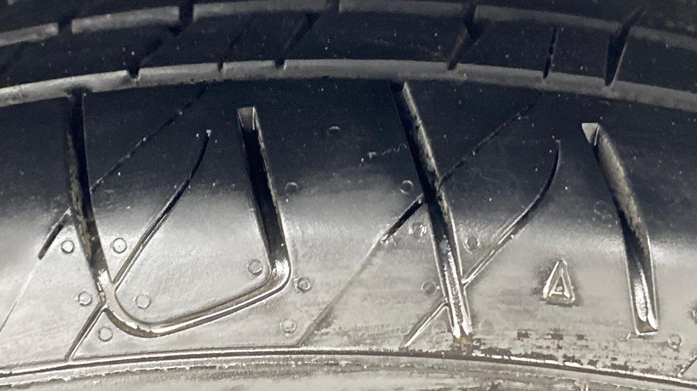 2021 KIA SELTOS GTX PLUS 1.5 DIESEL AT DUAL TONE, Diesel, Automatic, 82,267 km, Right Front Tyre Tread