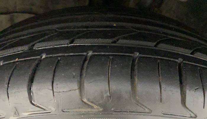2015 Toyota Corolla Altis G CVT PETROL, Petrol, Automatic, 63,857 km, Left Front Tyre Tread