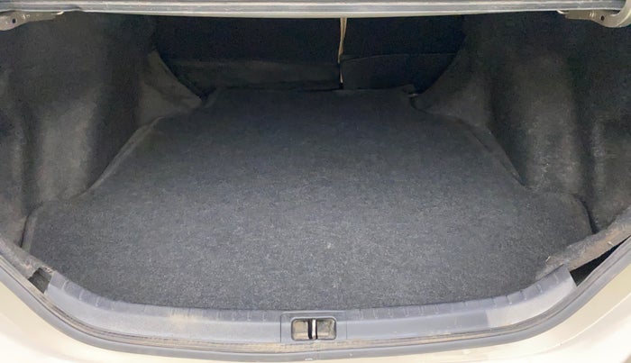2015 Toyota Corolla Altis G CVT PETROL, Petrol, Automatic, 63,857 km, Boot Inside