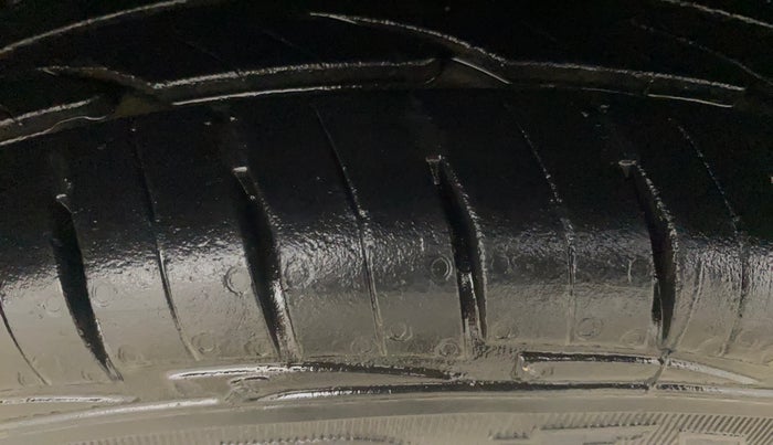 2013 Maruti Alto 800 LXI, Petrol, Manual, 53,030 km, Right Front Tyre Tread