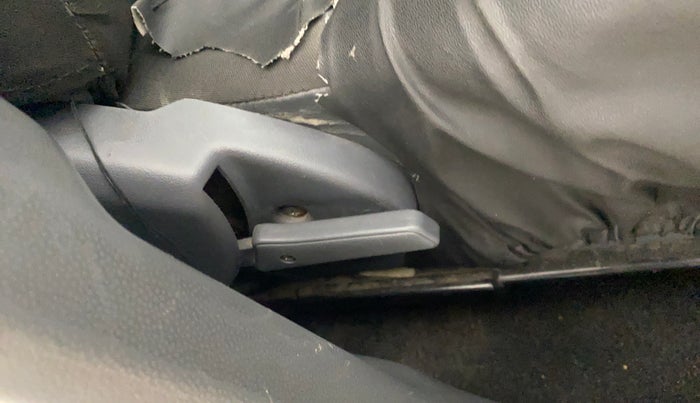 2013 Maruti Alto 800 LXI, Petrol, Manual, 53,030 km, Driver Side Adjustment Panel