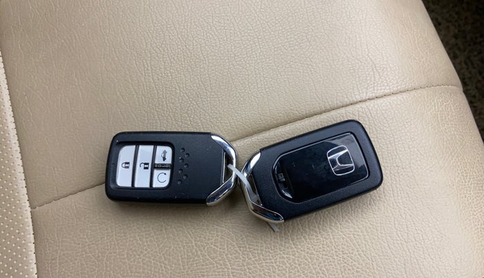 2020 Honda City 1.5L I-VTE V CVT, Petrol, Automatic, 15,838 km, Key Close Up