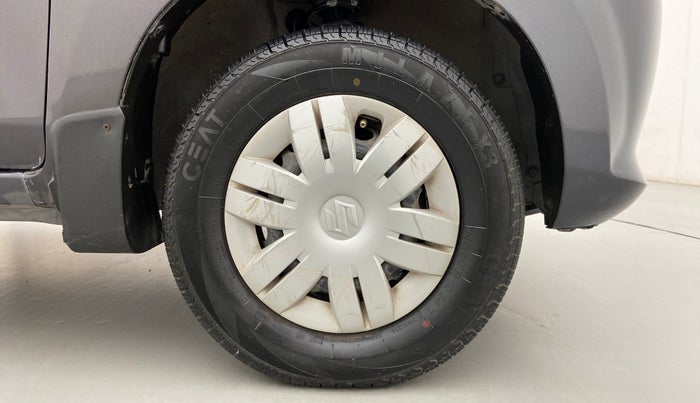 2014 Maruti Alto 800 LXI, Petrol, Manual, 41,028 km, Right Front Wheel