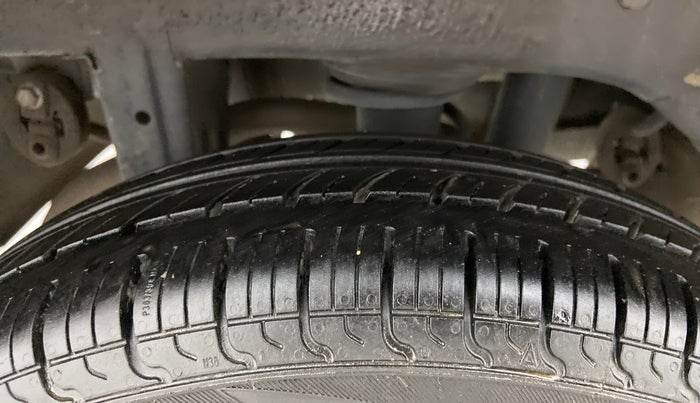 2014 Maruti Alto 800 LXI, Petrol, Manual, 41,028 km, Right Rear Tyre Tread