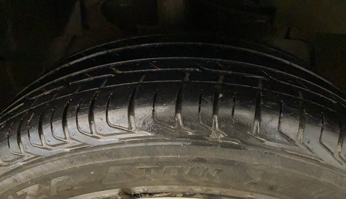 2023 Tata NEXON XM PETROL, Petrol, Manual, 39,309 km, Right Front Tyre Tread