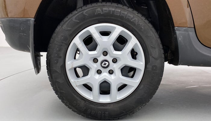 2016 Renault Duster RXL AMT 110 PS, Diesel, Automatic, 26,034 km, Right Rear Wheel