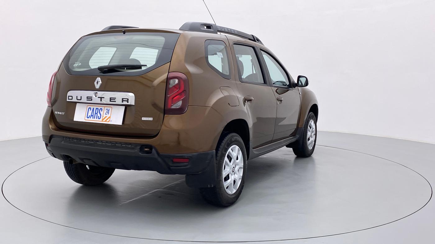 2016 Renault Duster RXL AMT 110 PS, Diesel, Automatic, 26,034 km, Right Back Diagonal