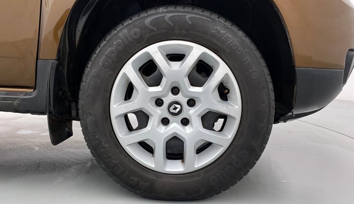 2016 Renault Duster RXL AMT 110 PS, Diesel, Automatic, 26,034 km, Right Front Wheel