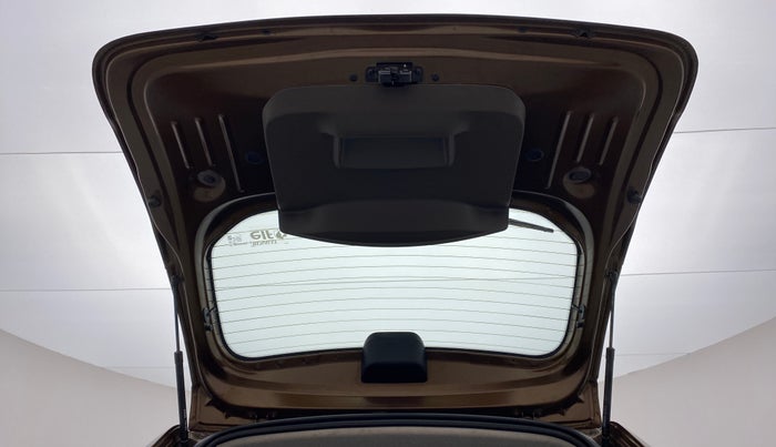 2016 Renault Duster RXL AMT 110 PS, Diesel, Automatic, 26,034 km, Boot Door Open
