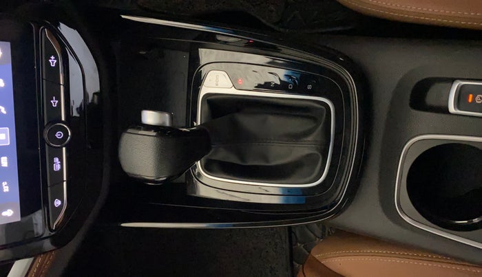 2022 MG HECTOR PLUS SHARP 1.5 PETROL TURBO CVT 6-STR, Petrol, Automatic, 18,482 km, Gear Lever