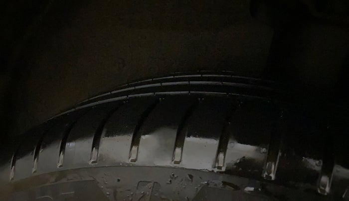 2022 MG HECTOR PLUS SHARP 1.5 PETROL TURBO CVT 6-STR, Petrol, Automatic, 18,482 km, Left Rear Tyre Tread