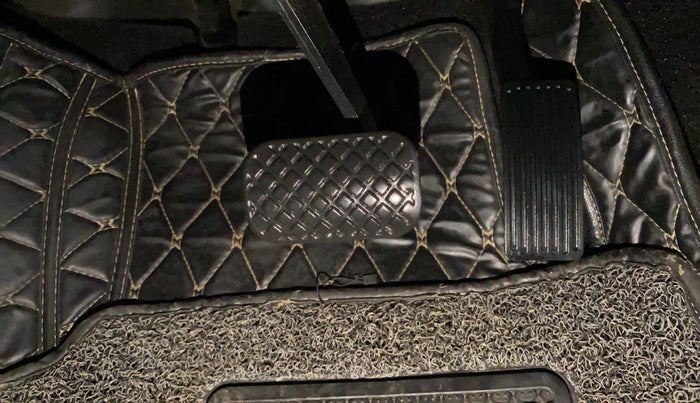 2022 MG HECTOR PLUS SHARP 1.5 PETROL TURBO CVT 6-STR, Petrol, Automatic, 18,482 km, Pedals