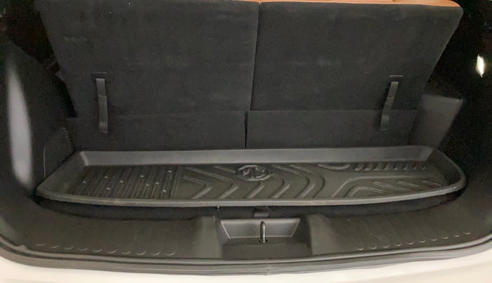 2022 MG HECTOR PLUS SHARP 1.5 PETROL TURBO CVT 6-STR, Petrol, Automatic, 18,482 km, Boot Inside