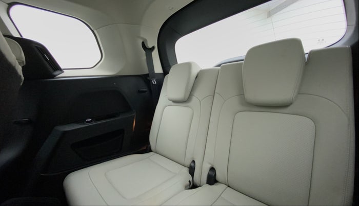 2021 Tata Safari XZ+ 2.0 KRYOTEC, Diesel, Manual, 12,638 km, Third Seat Row ( optional )