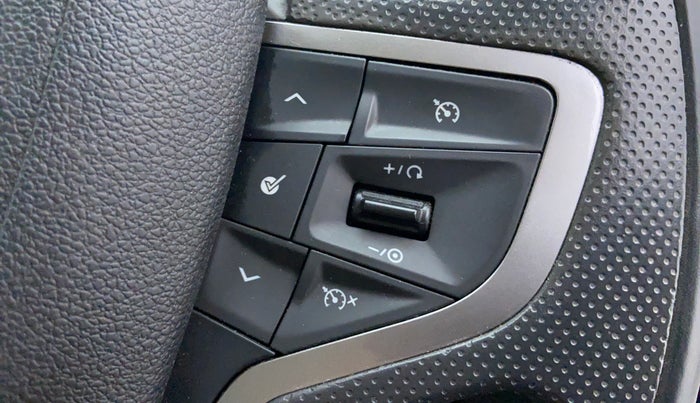 2021 Tata Safari XZ+ 2.0 KRYOTEC, Diesel, Manual, 12,638 km, Adaptive Cruise Control