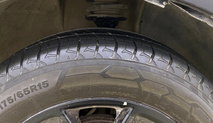 2018 Maruti IGNIS ALPHA 1.2 AMT, Petrol, Automatic, 1,03,843 km, Right Front Tyre Tread