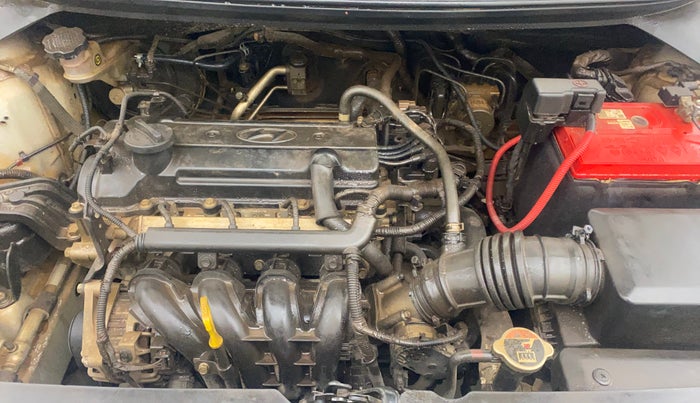 2017 Hyundai Elite i20 ASTA 1.2, Petrol, Manual, 1,06,073 km, Engine View